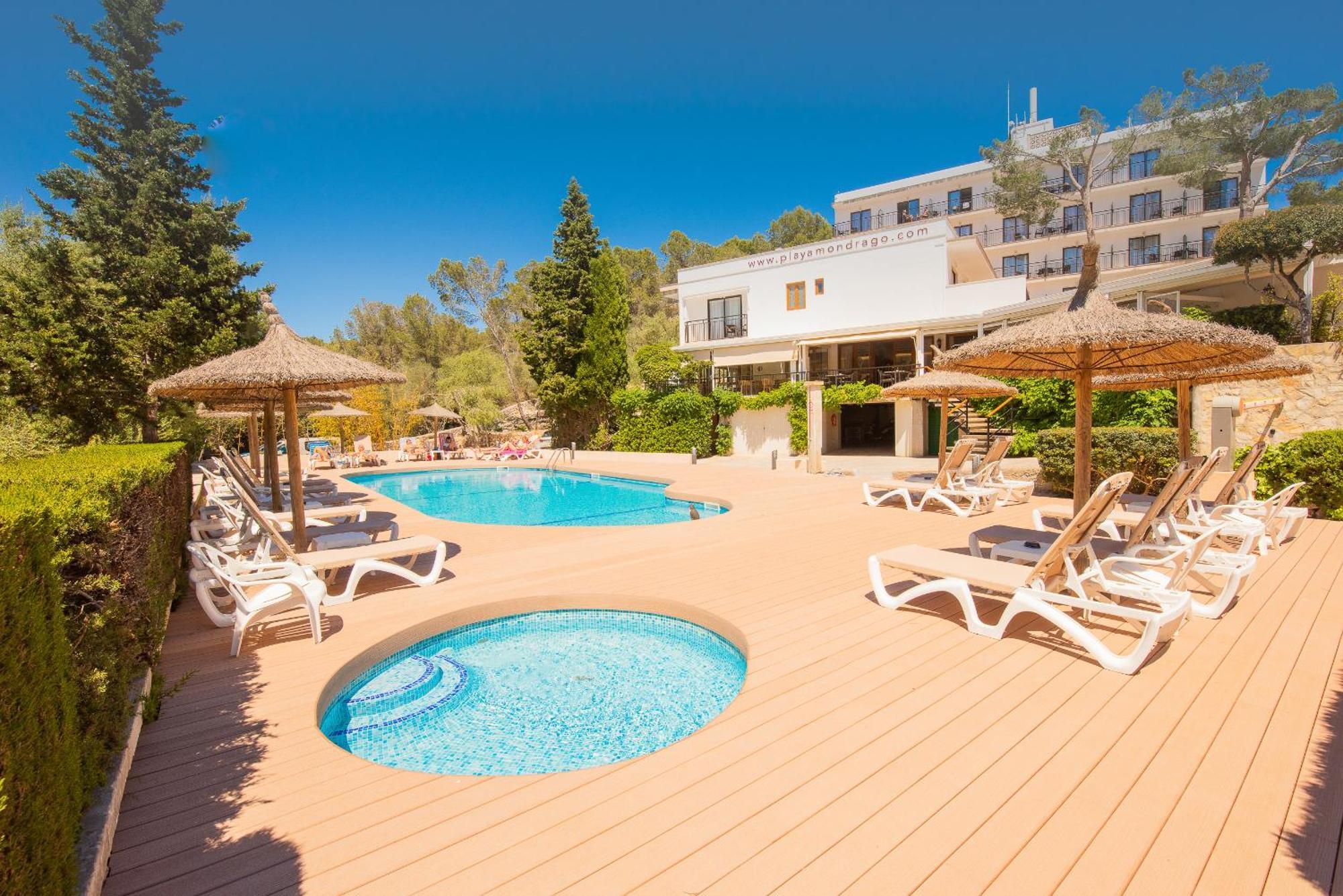 Hotell Playa Mondrago Portopetro