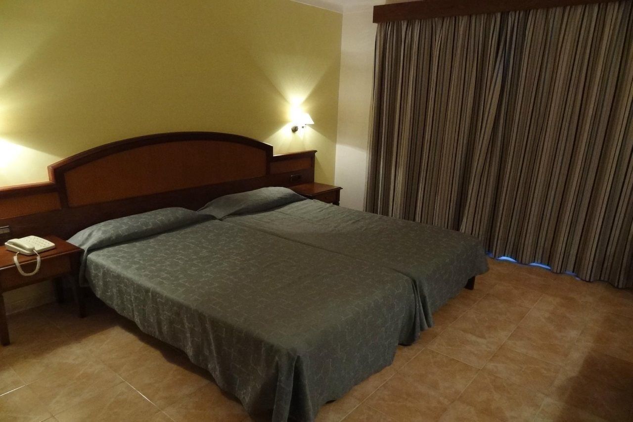 Hotell Playa Mondrago Portopetro